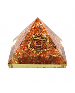 Pirámide de orgonita chakra sacro cornalina 6cm